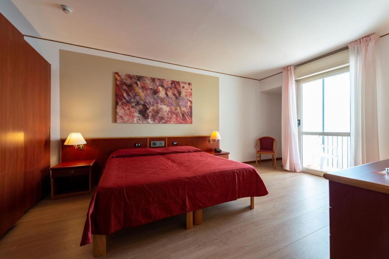 Hotel Torre Normanna Altavilla Milicia Exteriör bild